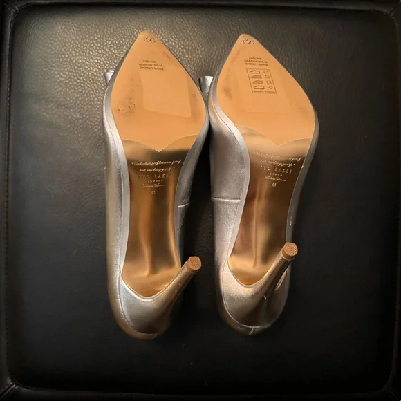 New Ted Baker Metallic Silver Heels with Bows - Picture 5 of 9